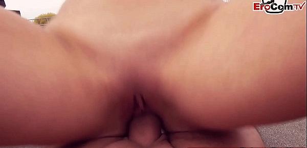SEX IM PARKHAUS - Deutsche schlampe beim EroCom Date abgeschleppt und öffentlich gefickt